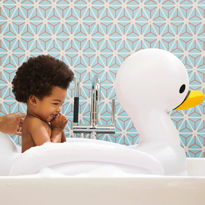 Inflatable White Hot® Swan Tub